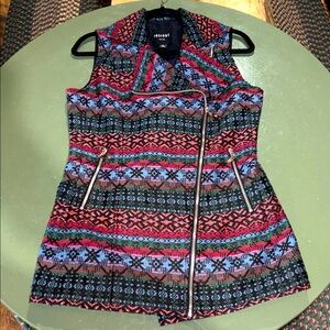 Long Zippered Brocade or Tapestry Style Vest Geometric Pattern Insight NY Sz 6 M